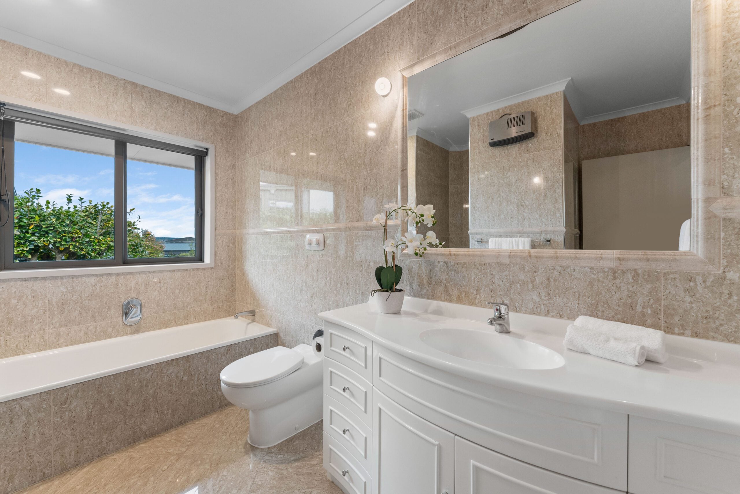 179 Lake Terrace Hilltop (26)